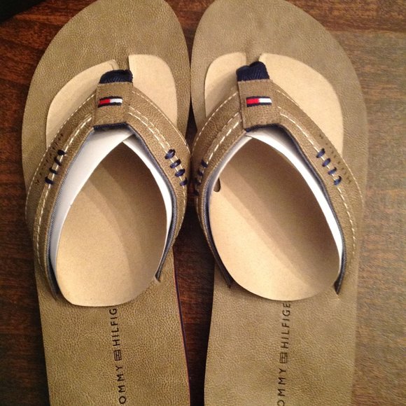 Tommy Hilfiger Men\'s Destino Taupe Flip Flop Sandals - 12M - New in  Box main image 5